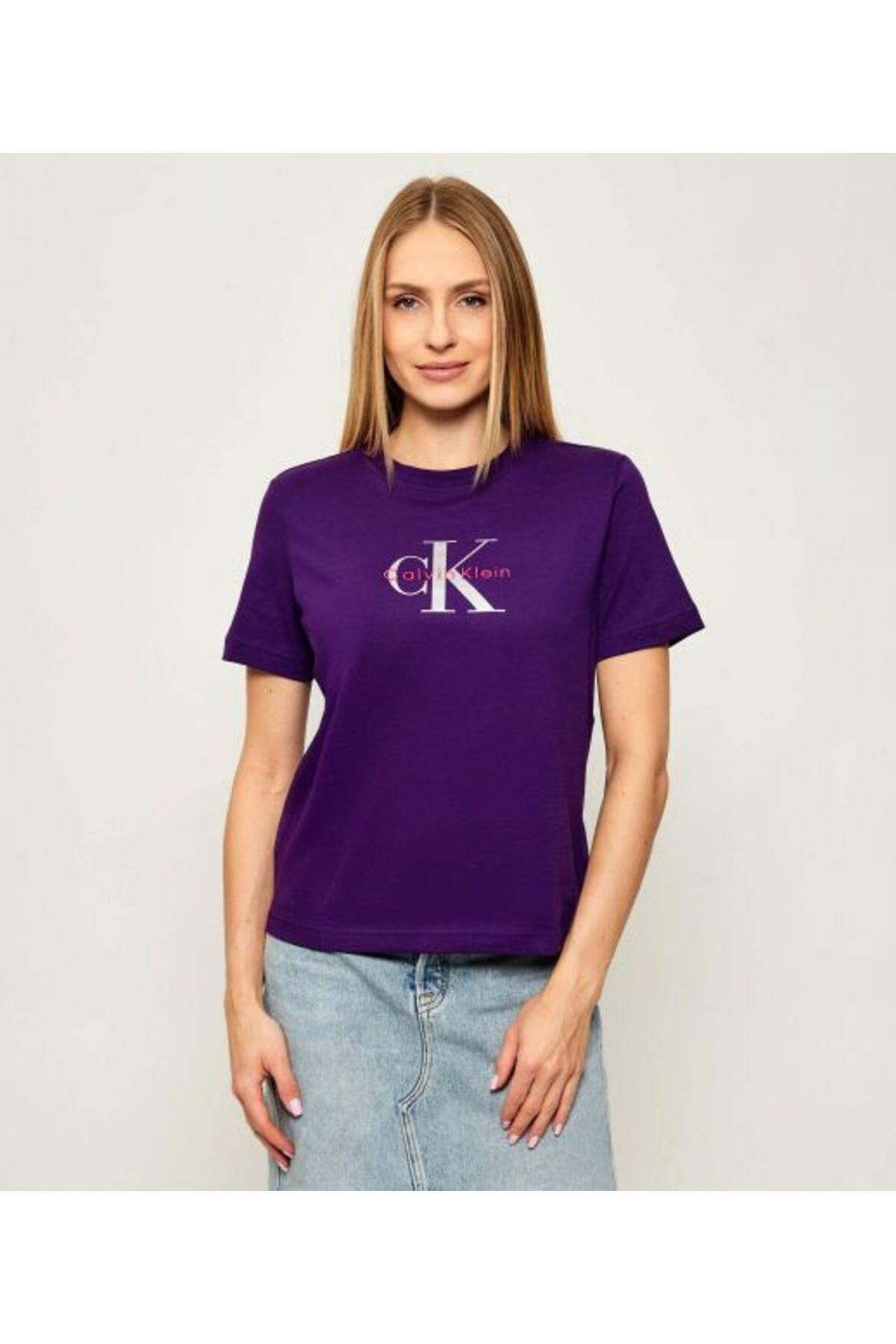 تیشرتزنانهCalvin Kleinبنفش تیشرتزنانهCalvin Kleinبنفش