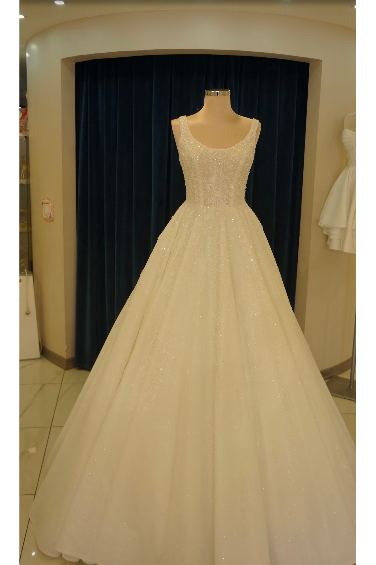 ROYAL GELİNLİK Gelinlik