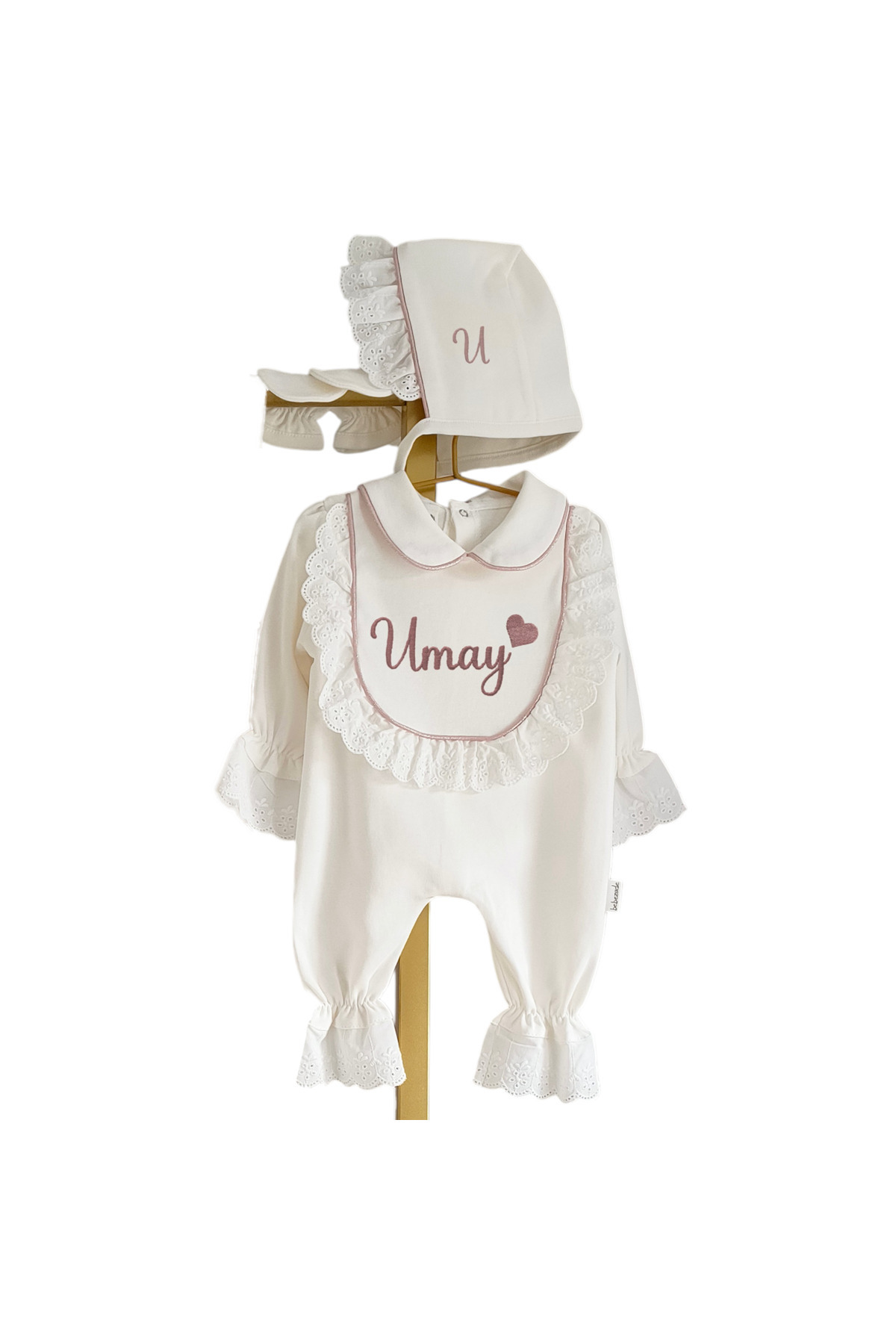 Mis Bebe Minik İnsanların Sarayı Fisto Detaylı Kalp Desenli Set | Kız Bebek İçin Romantik Yenidoğan Hediyesi fotoğrafı 4 (önizleme)