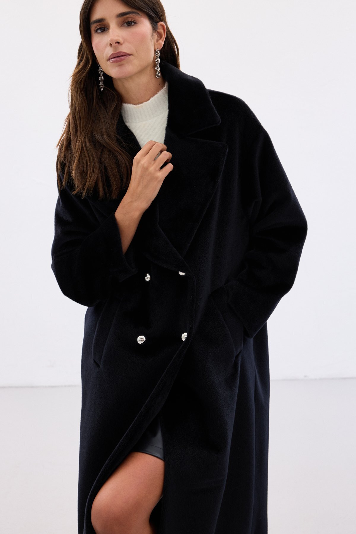 Sateen  Düğme Detaylı Uzun Kaban - Siyah - Görsel 6