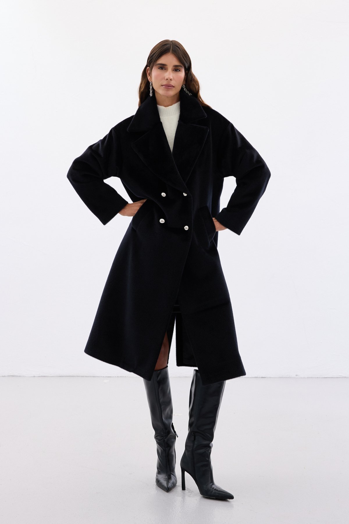 Sateen  Düğme Detaylı Uzun Kaban - Siyah - Görsel 5