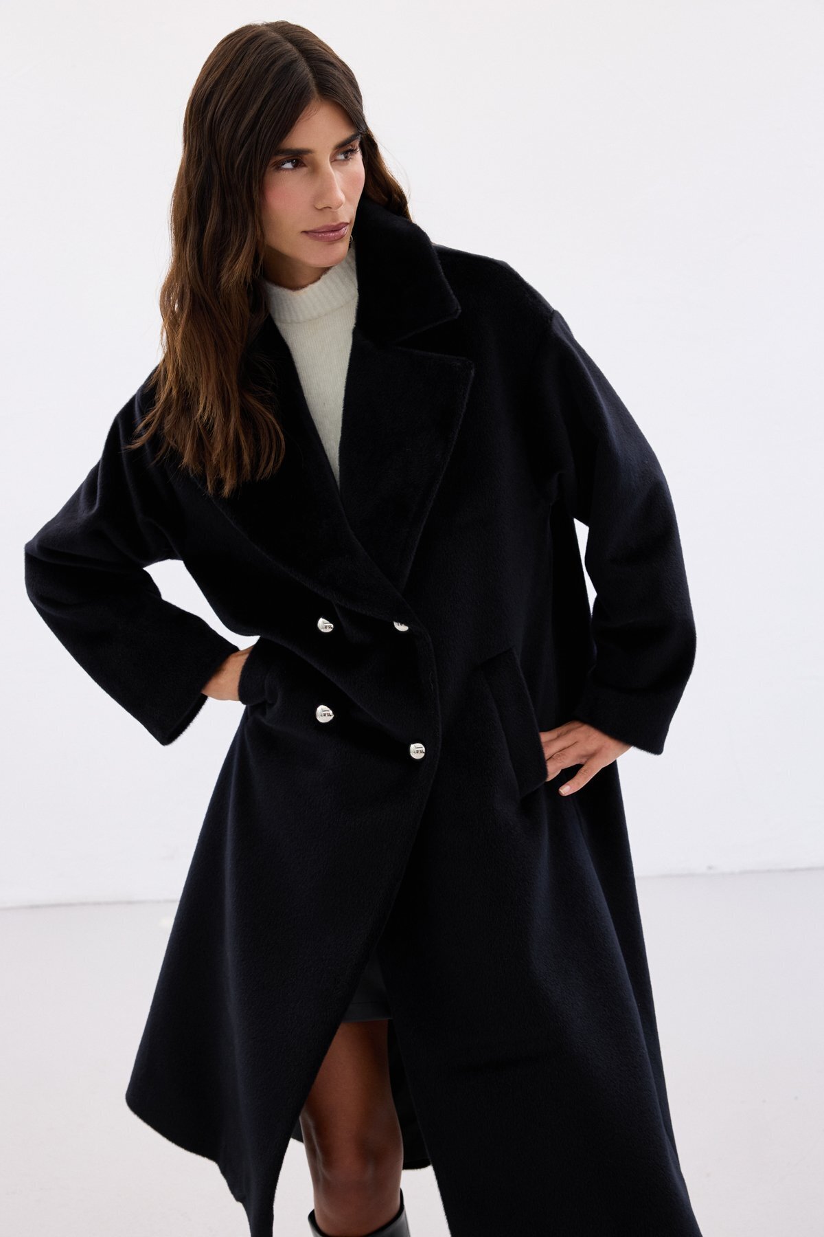 Sateen  Düğme Detaylı Uzun Kaban - Siyah - Görsel 7