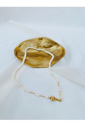 Nacre Pearl Lunaria Kolye