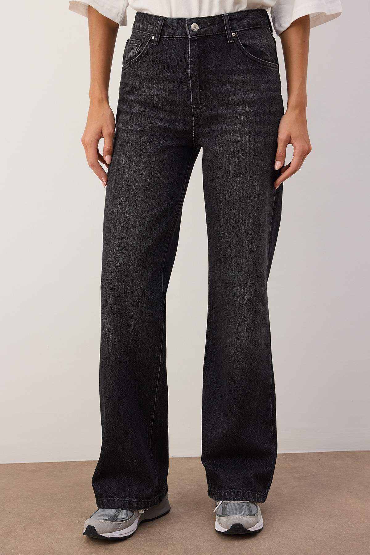 Trendyolmilla  Antrasit Yüksek Bel Wide Leg Jeans TWOSS24JE00080 - Görsel 3