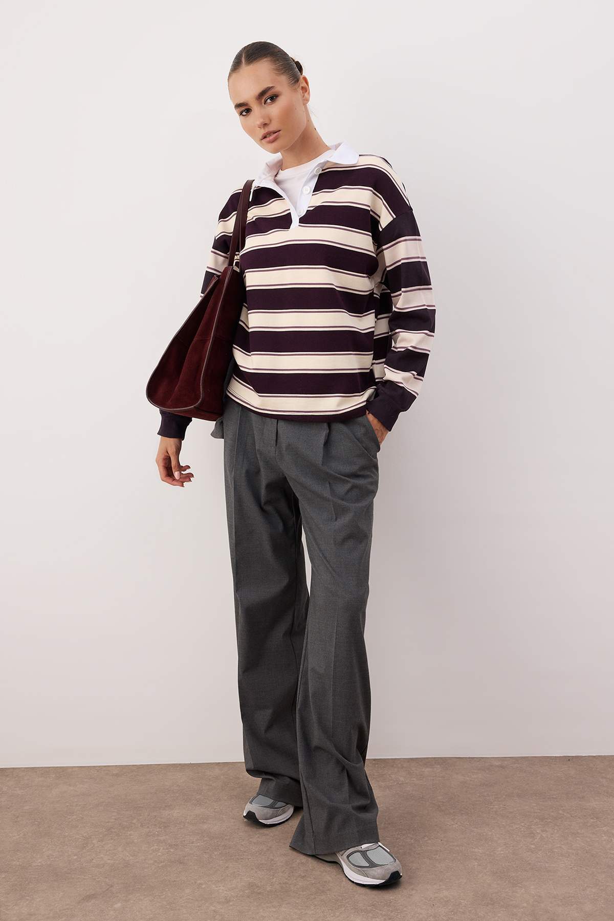 Trendyolmilla  Çok Renkli Çizigli Polo Yaka Oversize/Geniş Kalıp Örme Sweatshirt TWOAW26SW00245 - Görsel 2