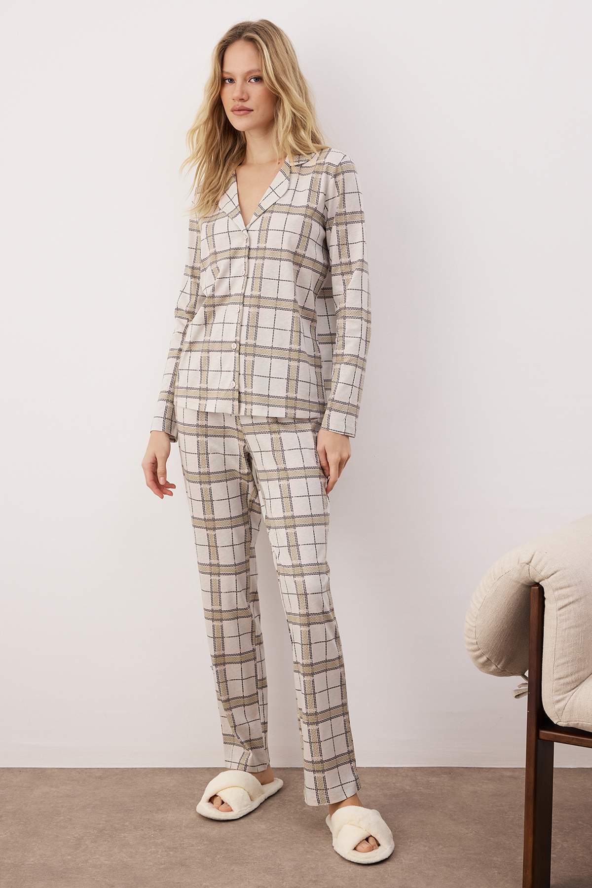 Trendyol Collection Beige Plaid Knitted Pajamas Set 100% Cotton - THMAW20PT0266