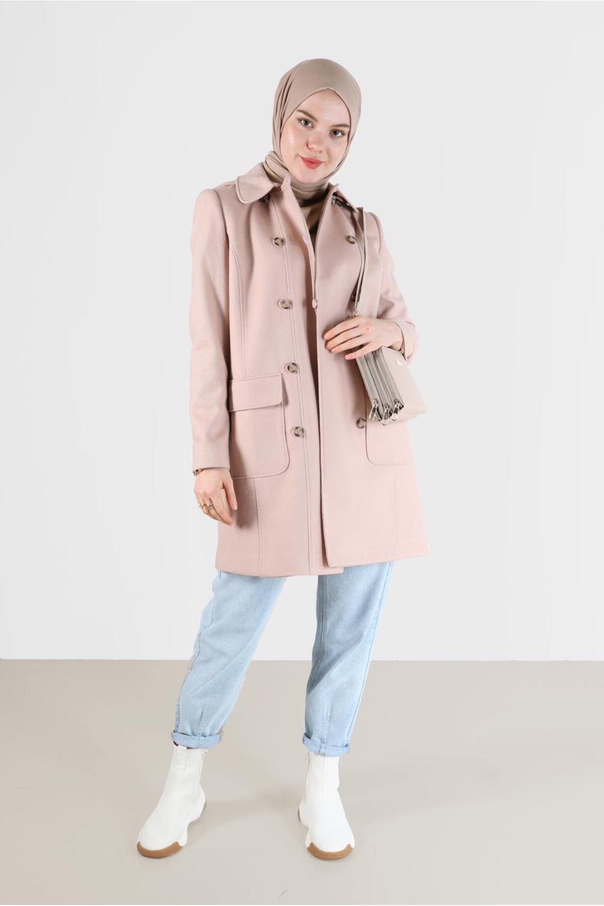 آلوینا کت کلاهدار دکمهدار ۹۰۲۴۲ آلوینا کت کلاهدار دکمهدار ۹۰۲۴۲