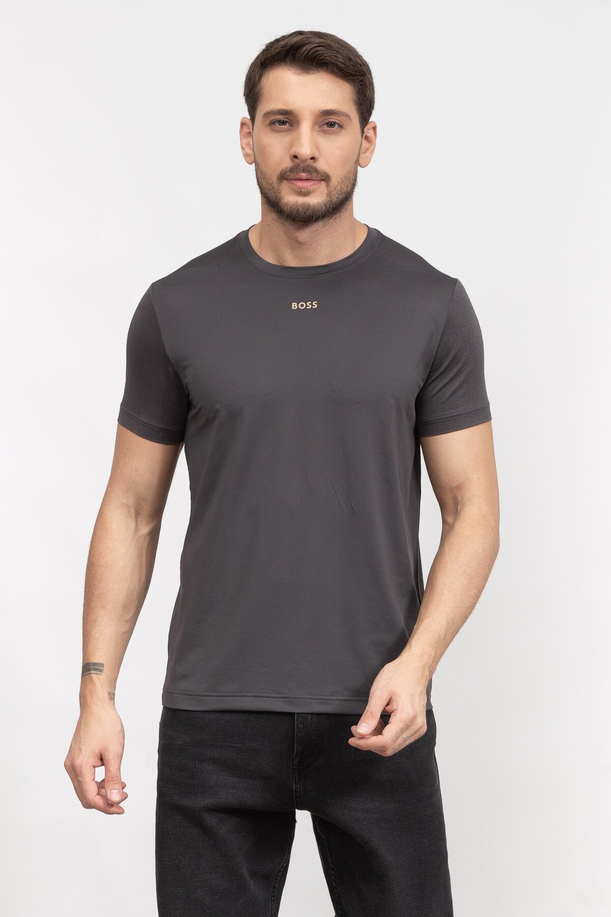 باس تی‌شرت یقه گرد مردانه اکتیو