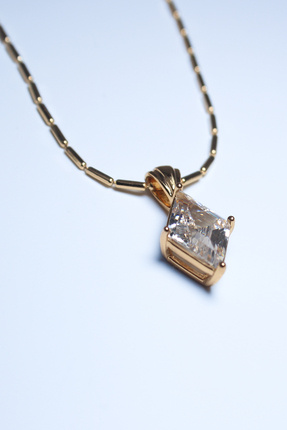 Mirey Sparkly Crystal Kolye