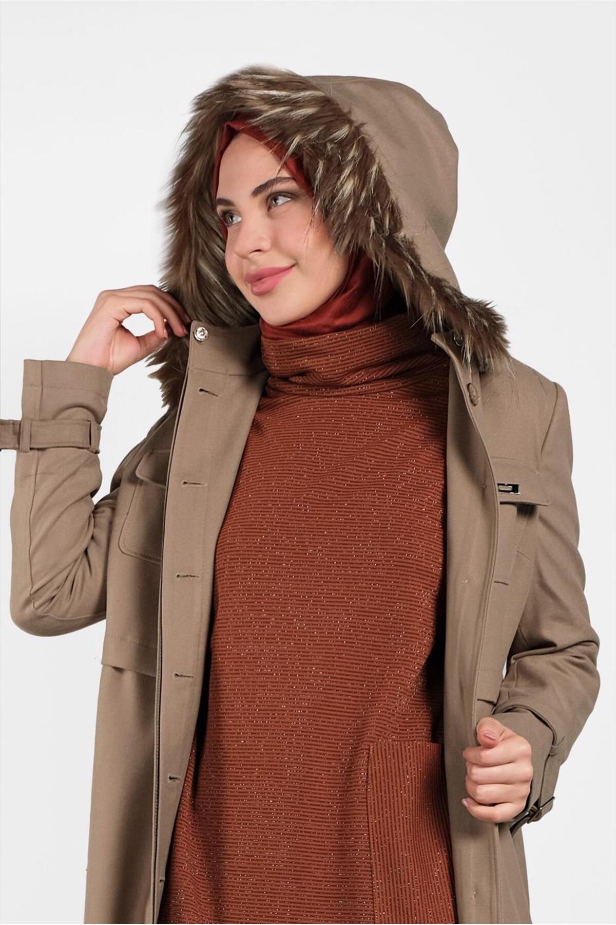 آلوینا کت کلاه‌دار کمردار ۹۰۰۴۸