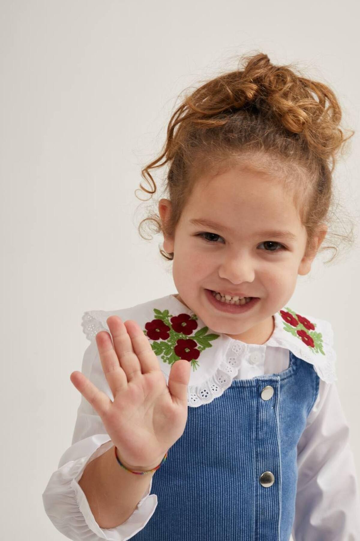 bebegci Yakası Nakışlı Mavi Kot Jileli 2'Li Kız Takım fotoğrafı 6 (önizleme)