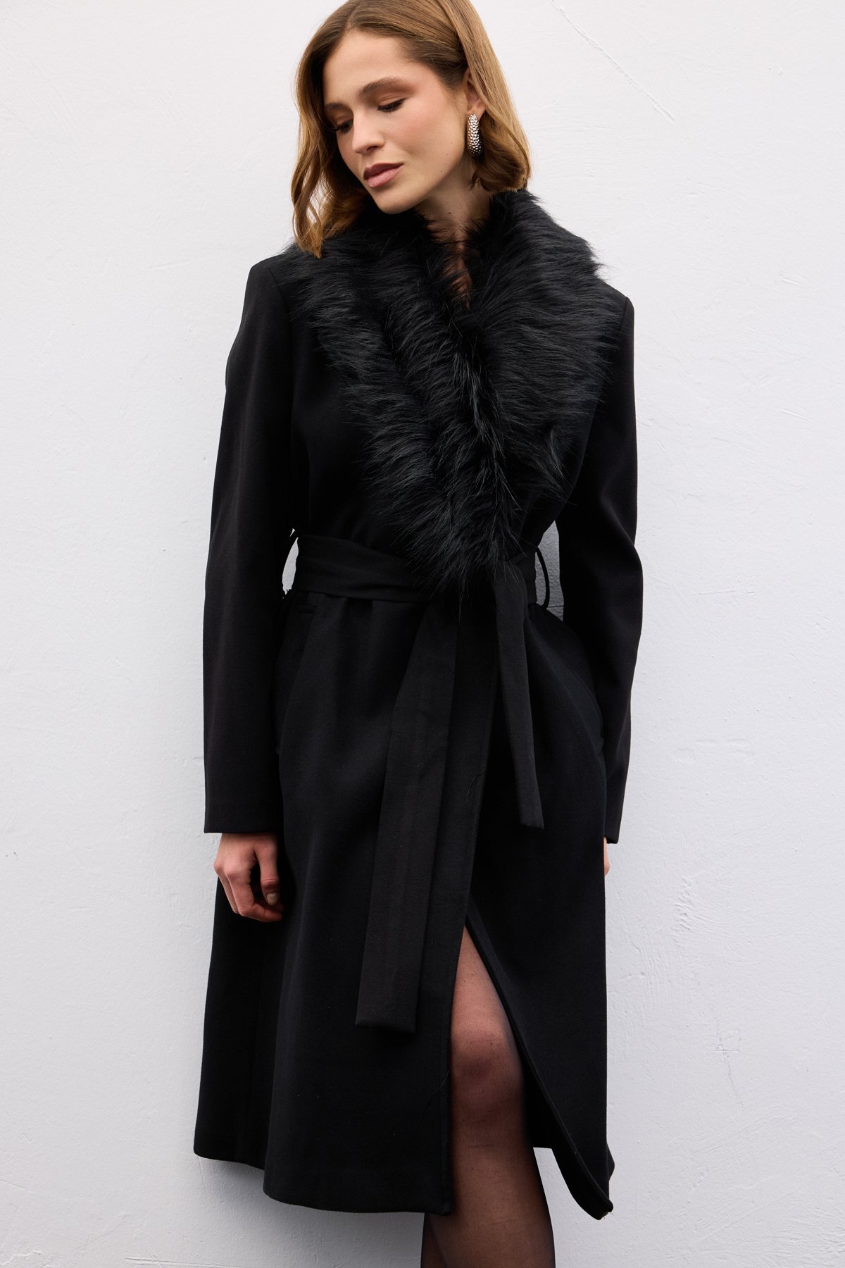 Sateen  Kürklü Kaşe Kaban - Siyah - Görsel 4