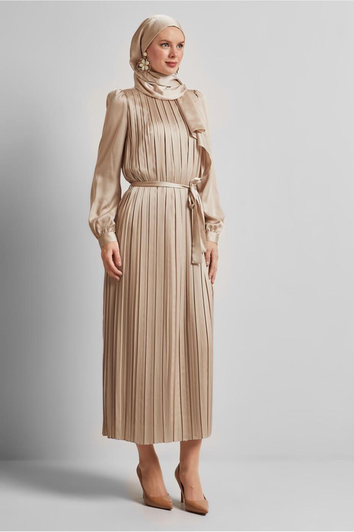 آلوینا لباس مجلسی ساتن کمربنددار ۴۵۳۲۷ آلوینا لباس مجلسی ساتن کمربنددار ۴۵۳۲۷