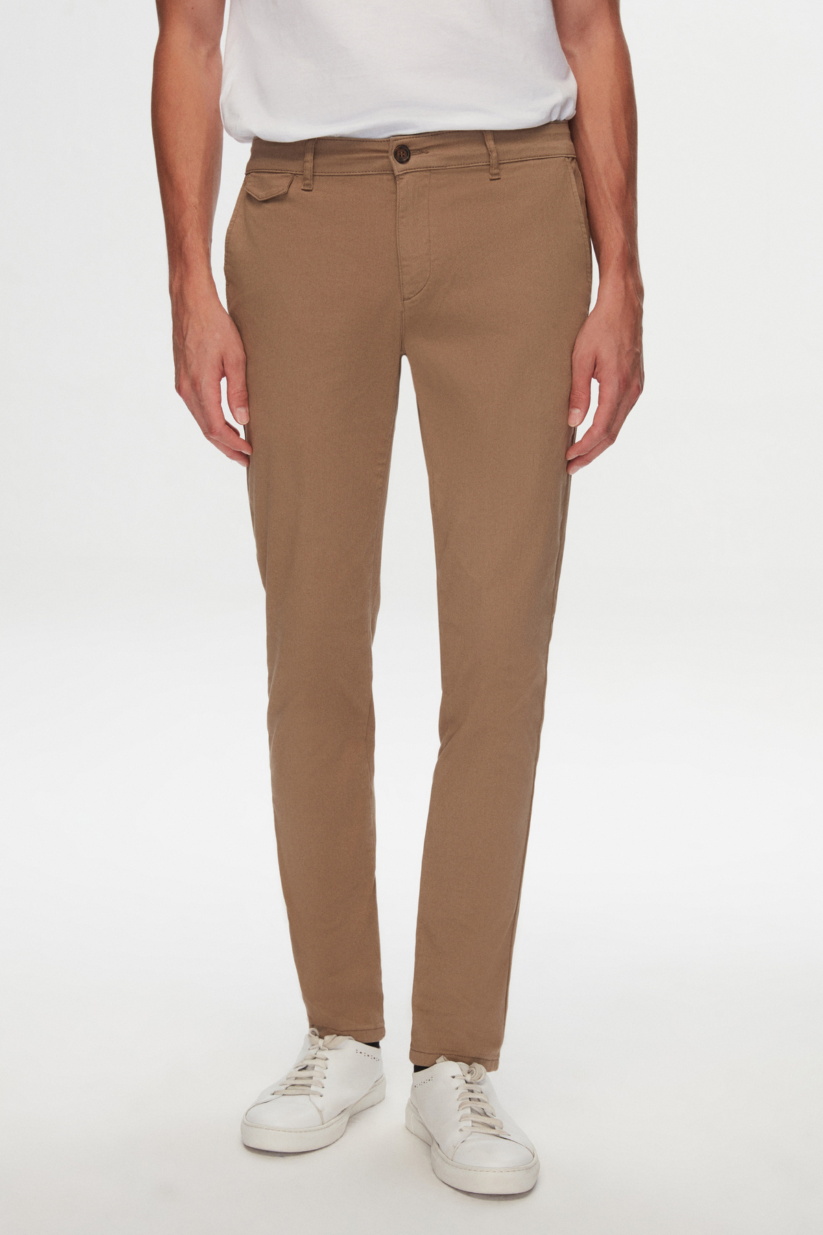  شلوار جین باریک بژ دابی چینو