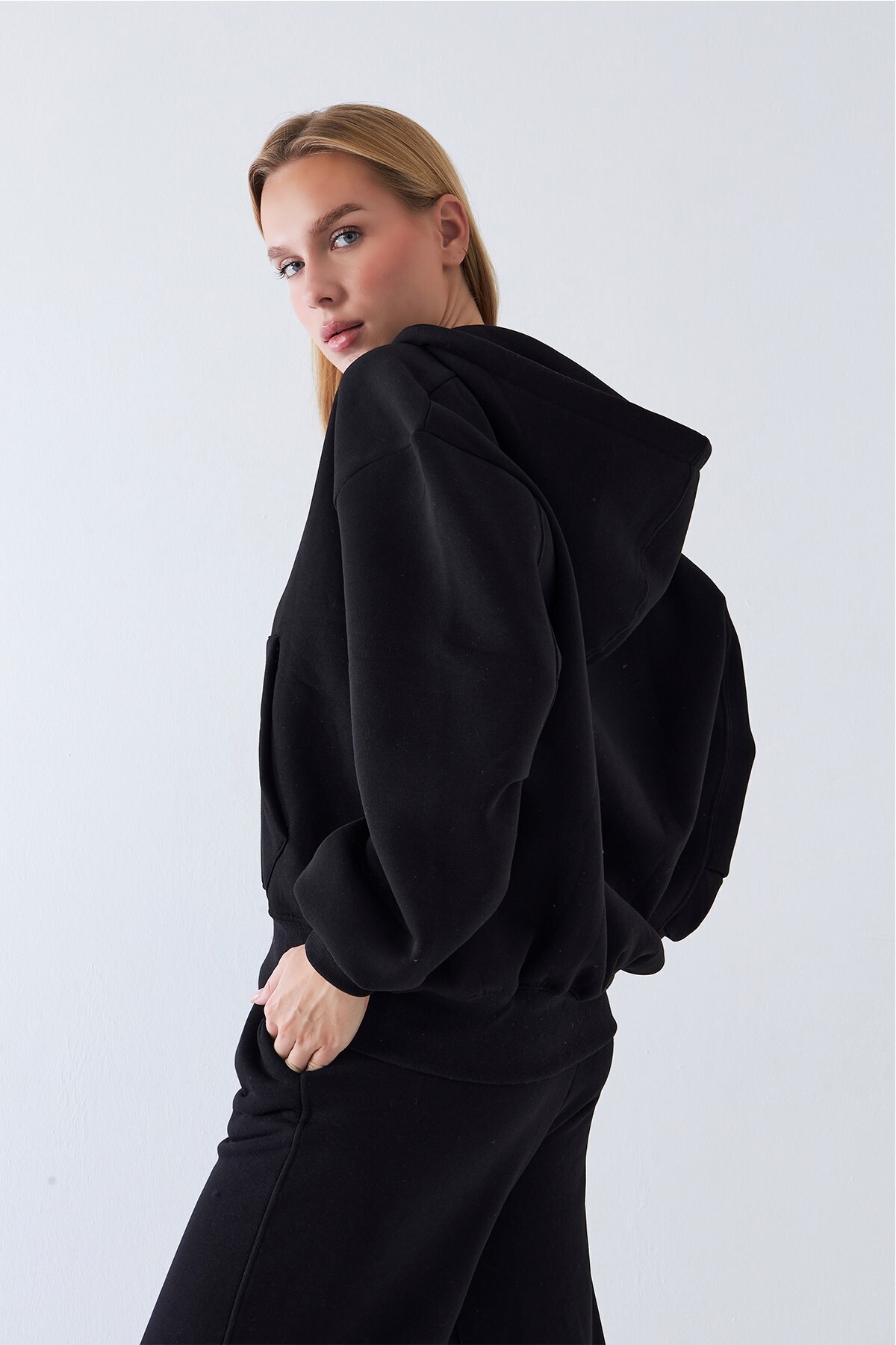 The Champ Clothing Kadın Oversize Zip Hoodie Siyah, Fermuarlı, Kapüşonlu, Kangru Cep, 3 İplik Şardonlu Polar görsel 4