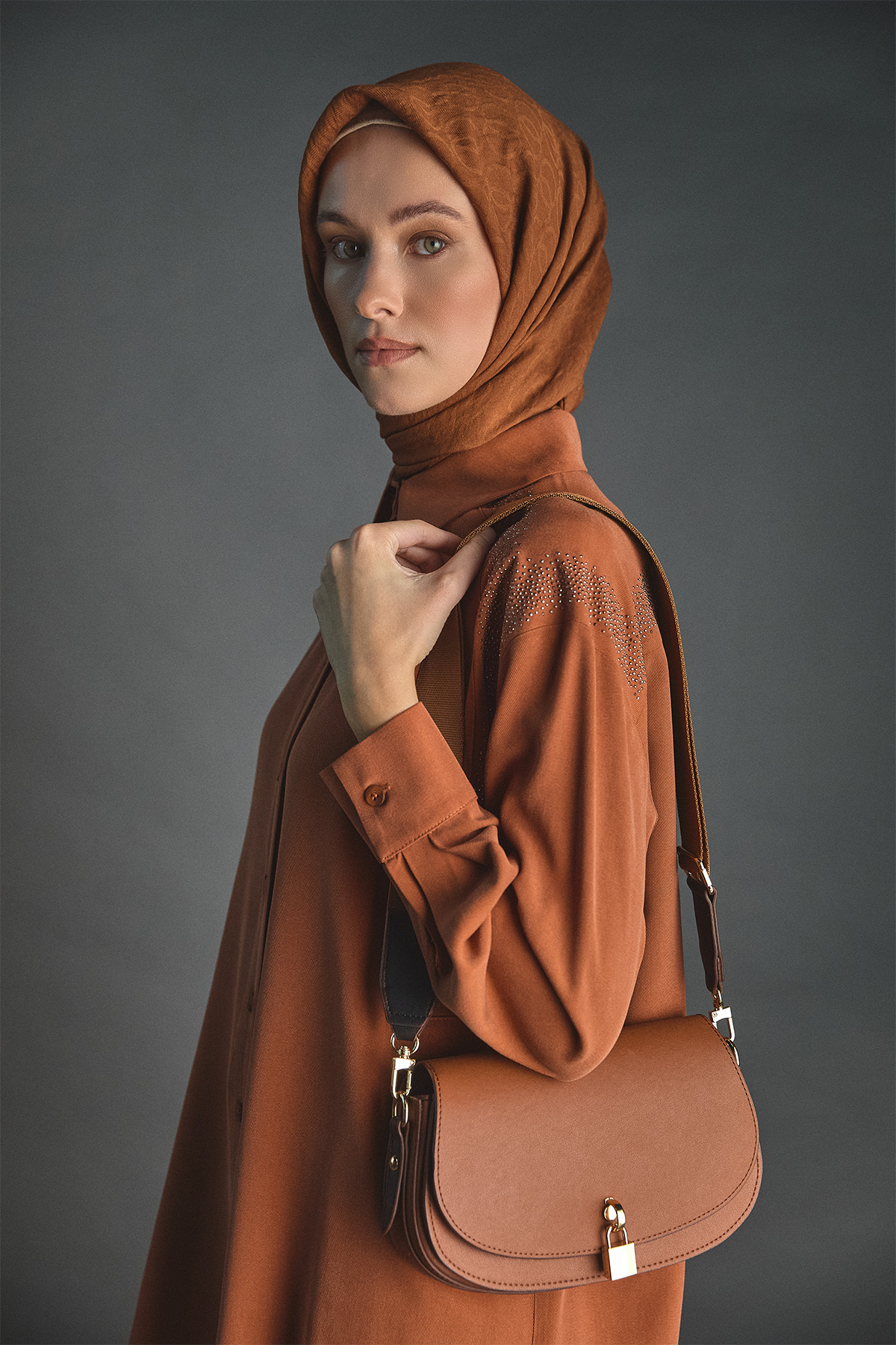 کیف دوشی اسپرت چند قسمتی با قفل و لوازم جانبی Setrms