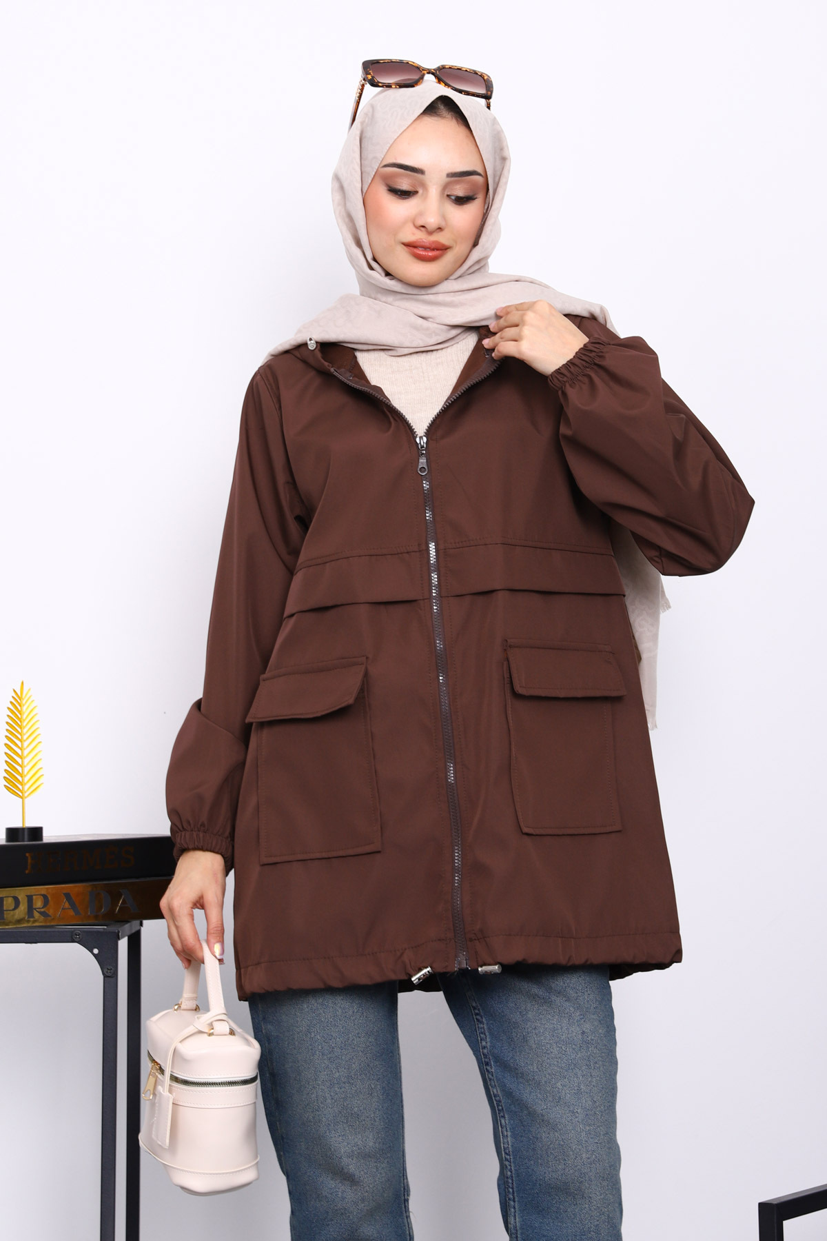 İmajButik Kahverengi Kapüşonlu Fermuarlı Kısa Trenç