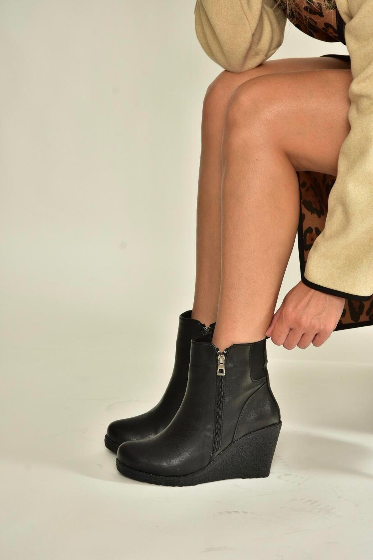 Fox Shoes V361196809 Siyah Dolgu Topuklu Kadın Bot görsel 3