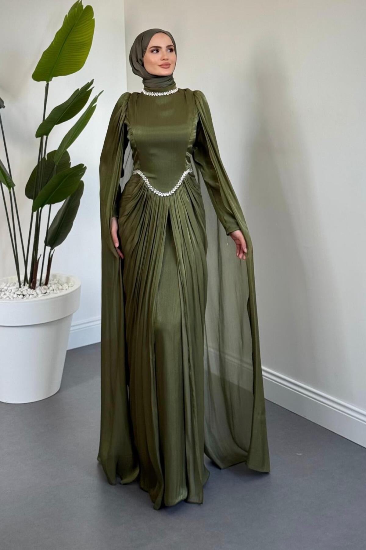 MERVEN AKYÜZ Maelis Beli Ve Boynu Taşlı Abiye Haki