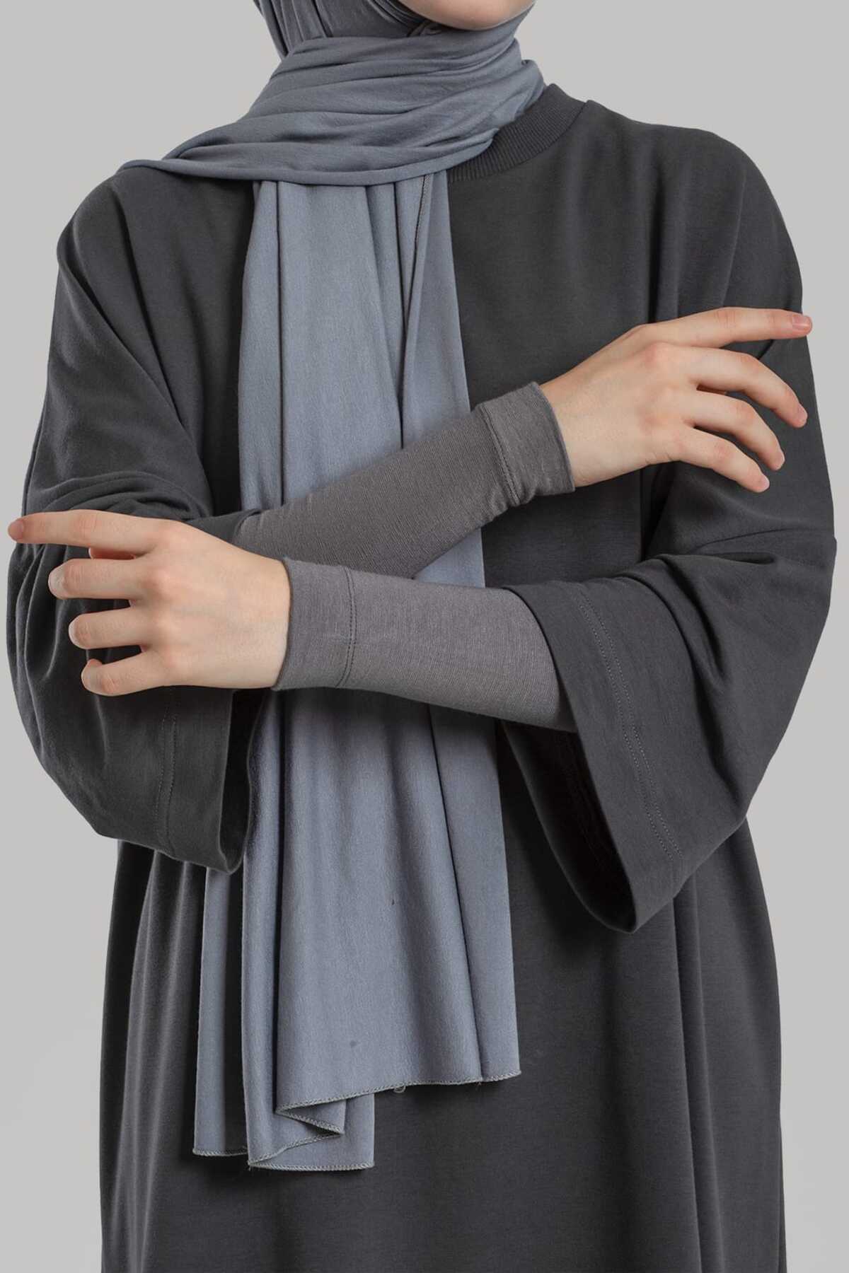 Emare Sade Kolluk - Gri