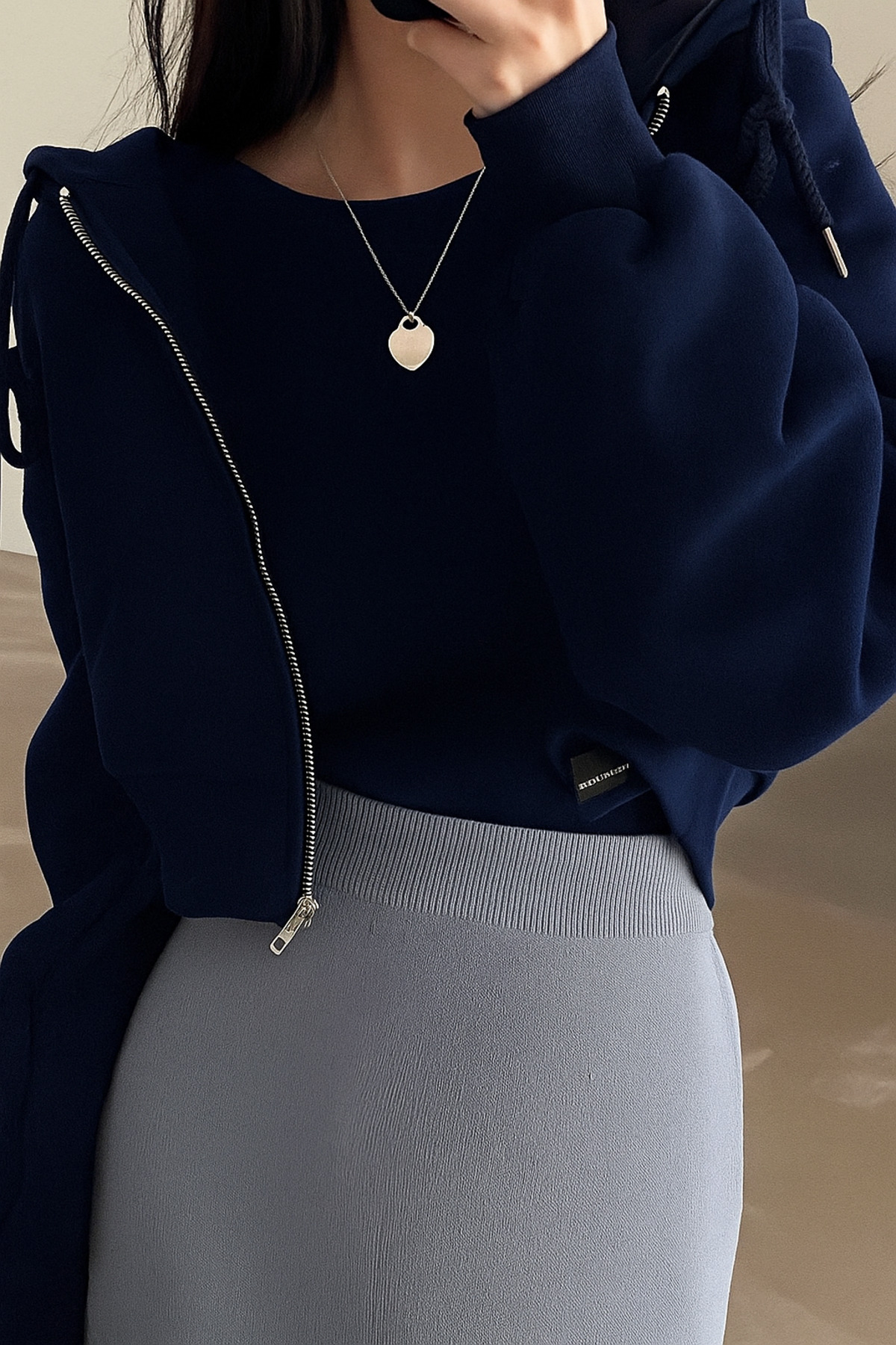 BYMEER  Lacivert Kapşonlu Fermuarlı Crop Sweatshirt Hırka - Görsel 2