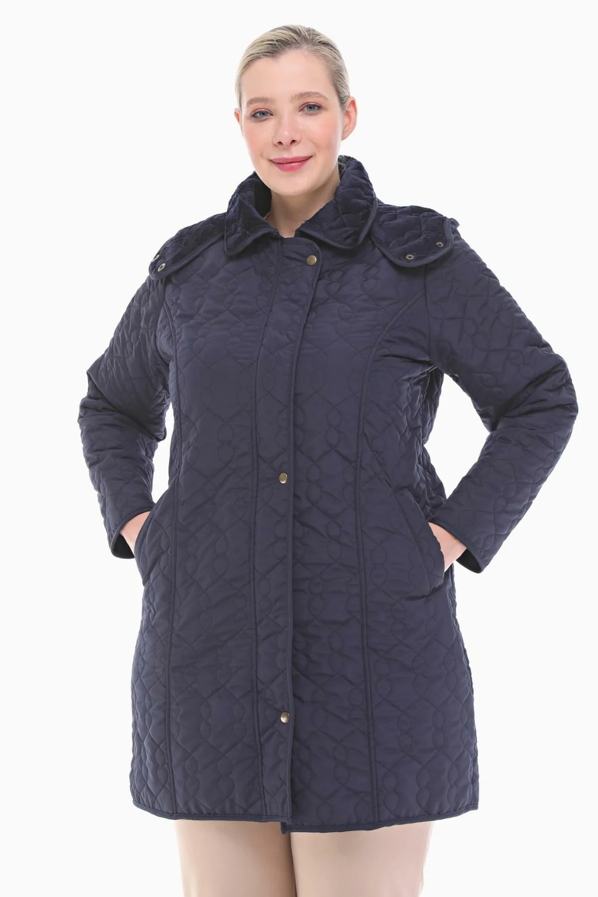 VAYE COLLECTION BÜYÜK BEDEN İÇİ KÜRKLÜ HAFİF VE SICAK TUTAN KAPİTONE MONT