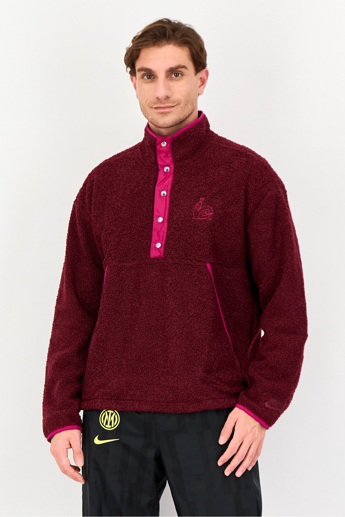 Nike Men Sportswear Fit Long Sleeve Outdoor Sweatshirt, Maroon