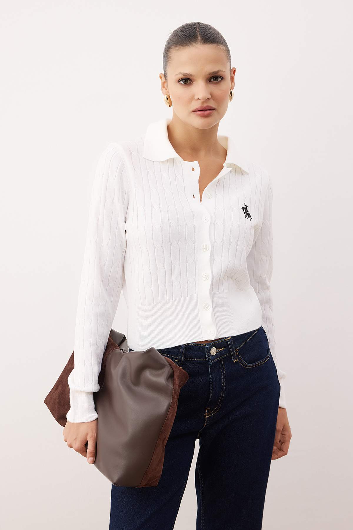 Trendyolmilla  Beyaz At Nakışlı Polo Yaka Saç Örgü Triko Kazak TWOAW26HI00290 - Görsel 3