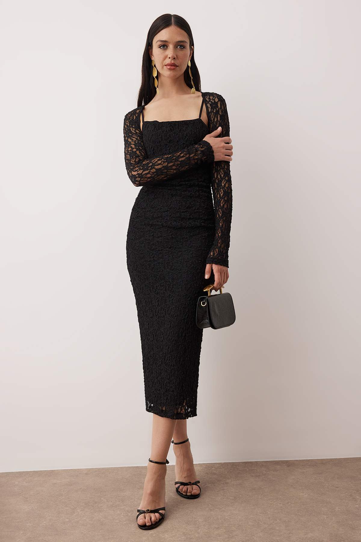Trendyolmilla  Siyah Dantel Midi Astarlı Şık/Gece Elbisesi TPRAW26EL00078