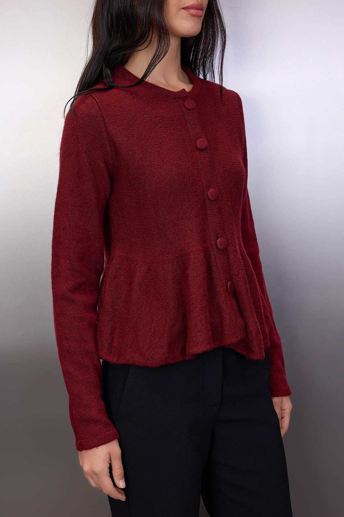 Trendyolmilla  Bordo Bisiklet Yaka Etek Ucu Volanlı Triko Hırka TWOAW26HI00232 - Görsel 3