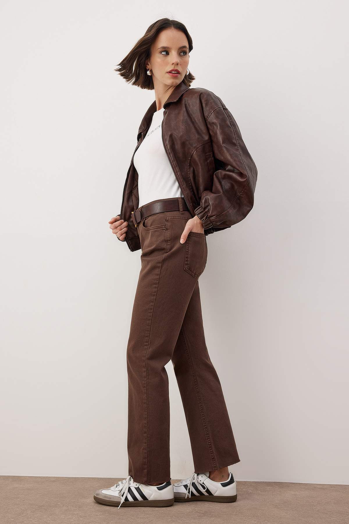 Trendyolmilla  Kahverengi Yüksek Bel Comfort/Esnek Straight Jeans TWOAW26JE00302 - Görsel 2