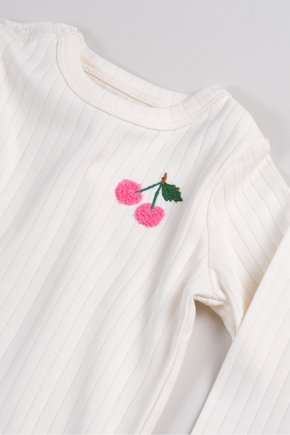 Bondberro Kiraz nakışlı Kaşkorse Bebek ve Çocuk T-shirt %100 Pamuk fotoğrafı 5 (önizleme)