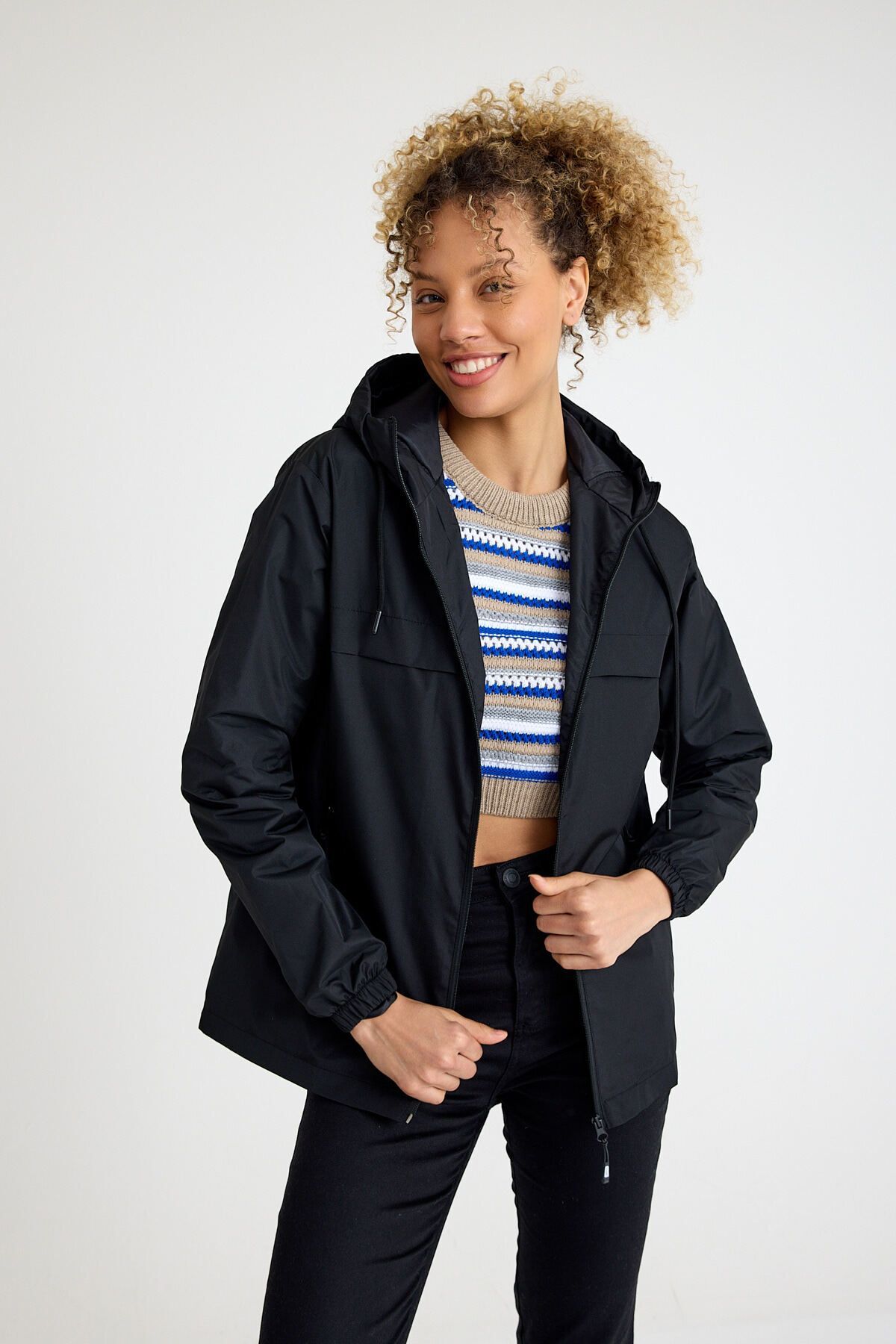 comstar  Kadın Içi Astarlı Suya Dayanıklı Kapüşonlu Cepli Yağmurluk - Görsel 7