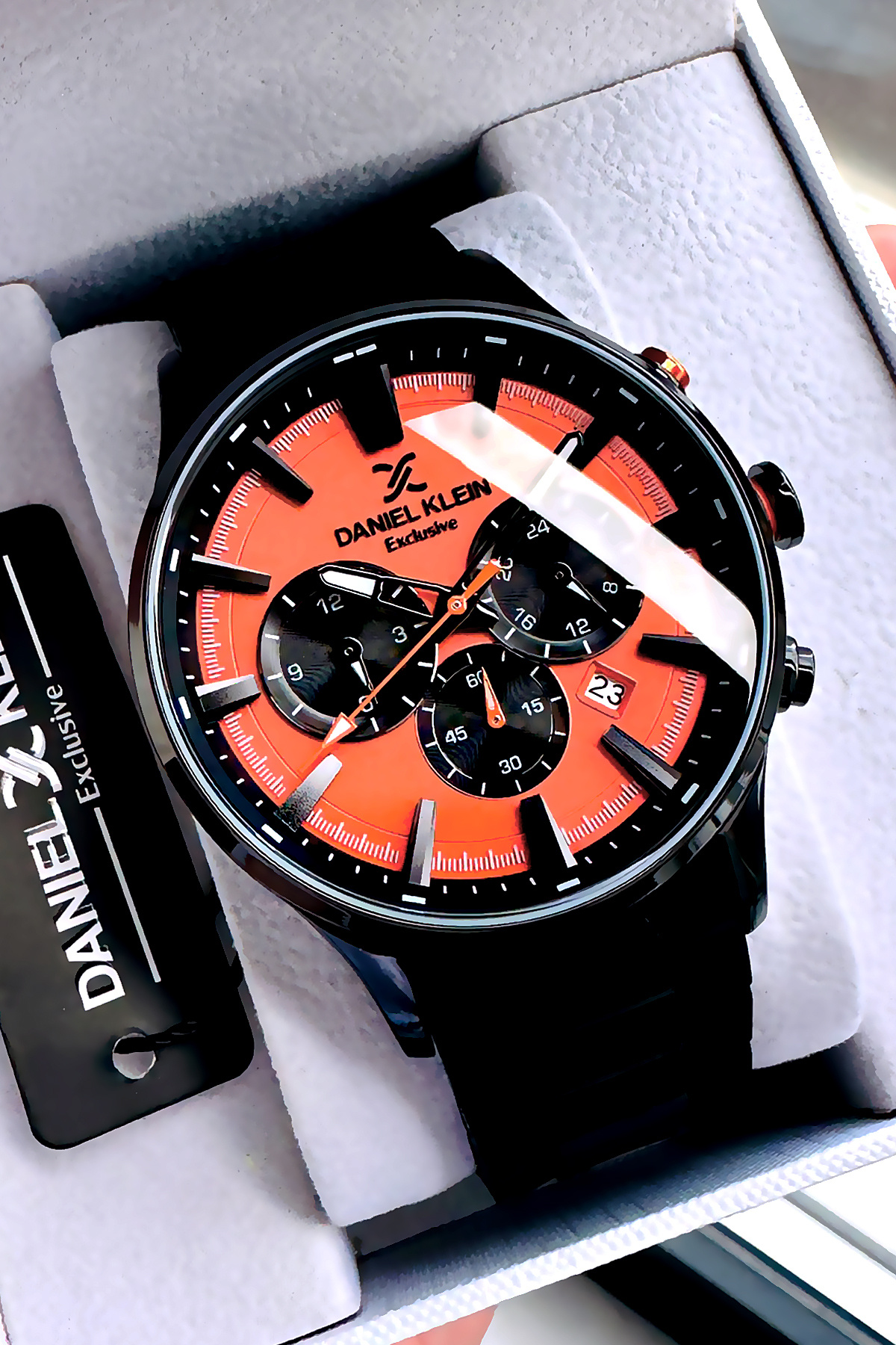 ساعت مچی مردانه انحصاری با بند سیلیکونی زرد رنگ و ضدآب مدل Dke2138C2