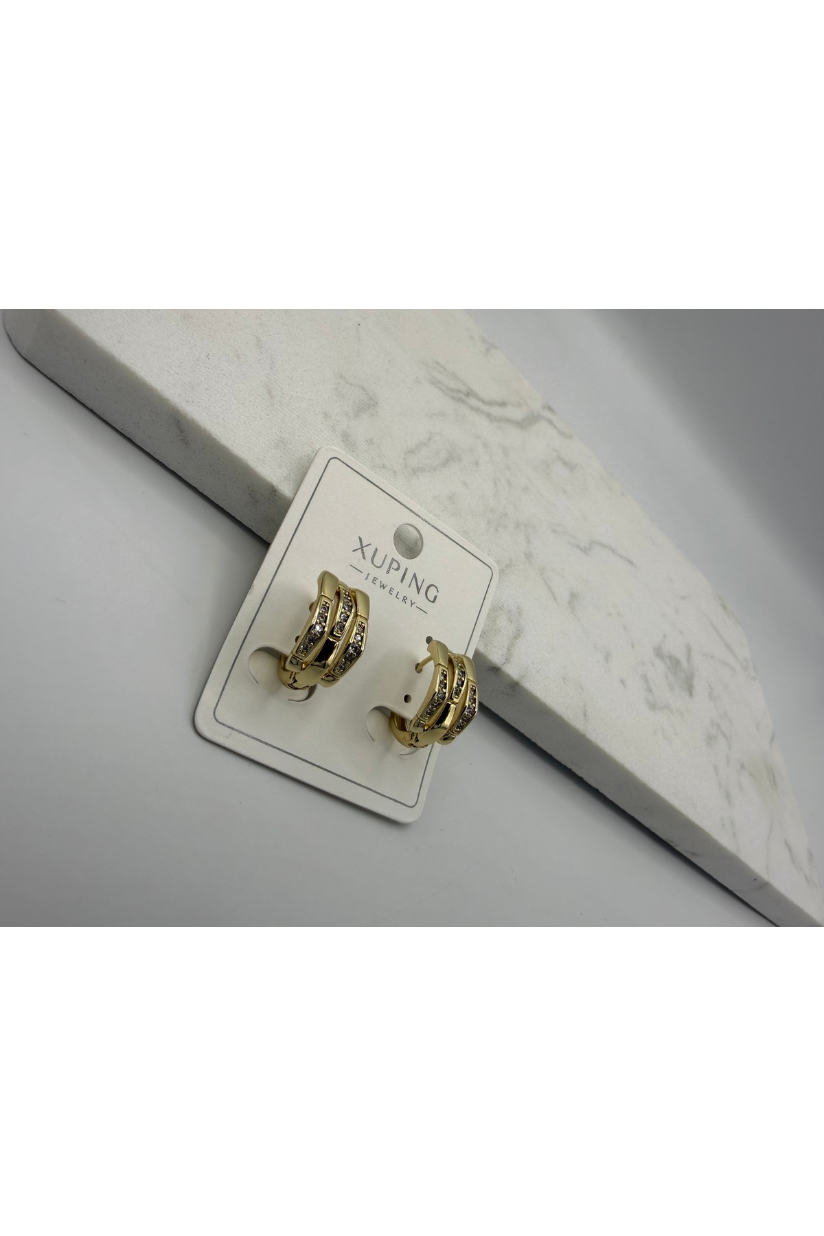 XUPİNG MARKA 14 K GOLD KARARMAZ TAŞLI KÜPE