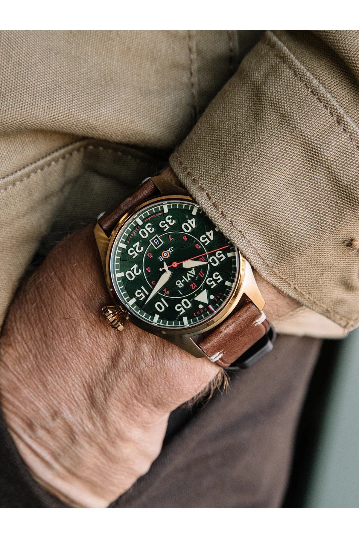 AVI 8 AVI-8 HAWKER HURRICANE CLOWES AV-4097-04 Otomatik (Seiko