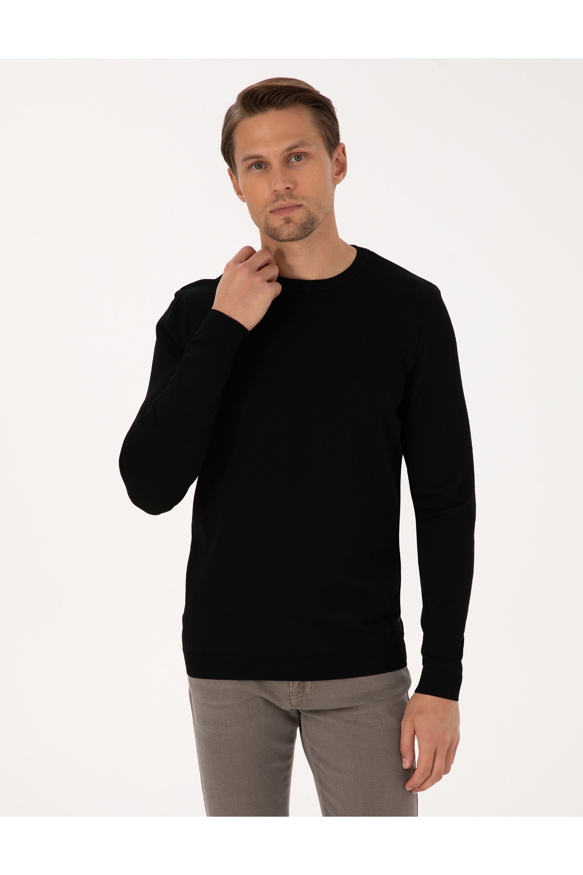 ژاکت بافتنی یقه گرد مشکی اسلیم فیت 50316798-VR046 پیر کاردین پلیور Pierre Cardin