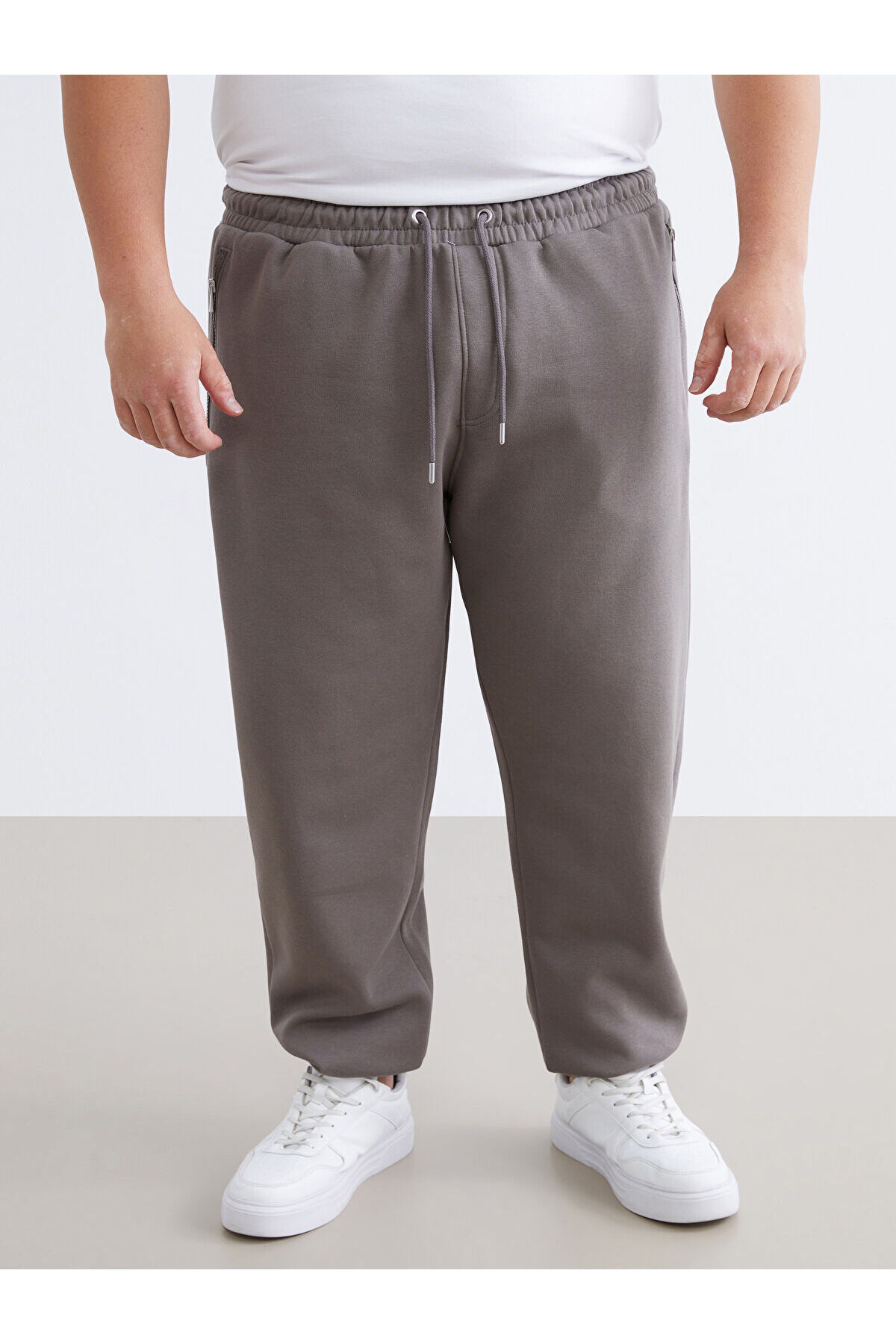 LC Waikiki LCWAIKIKI Classic Standart Kalıp Erkek Jogger Eşofman Altı görsel 2