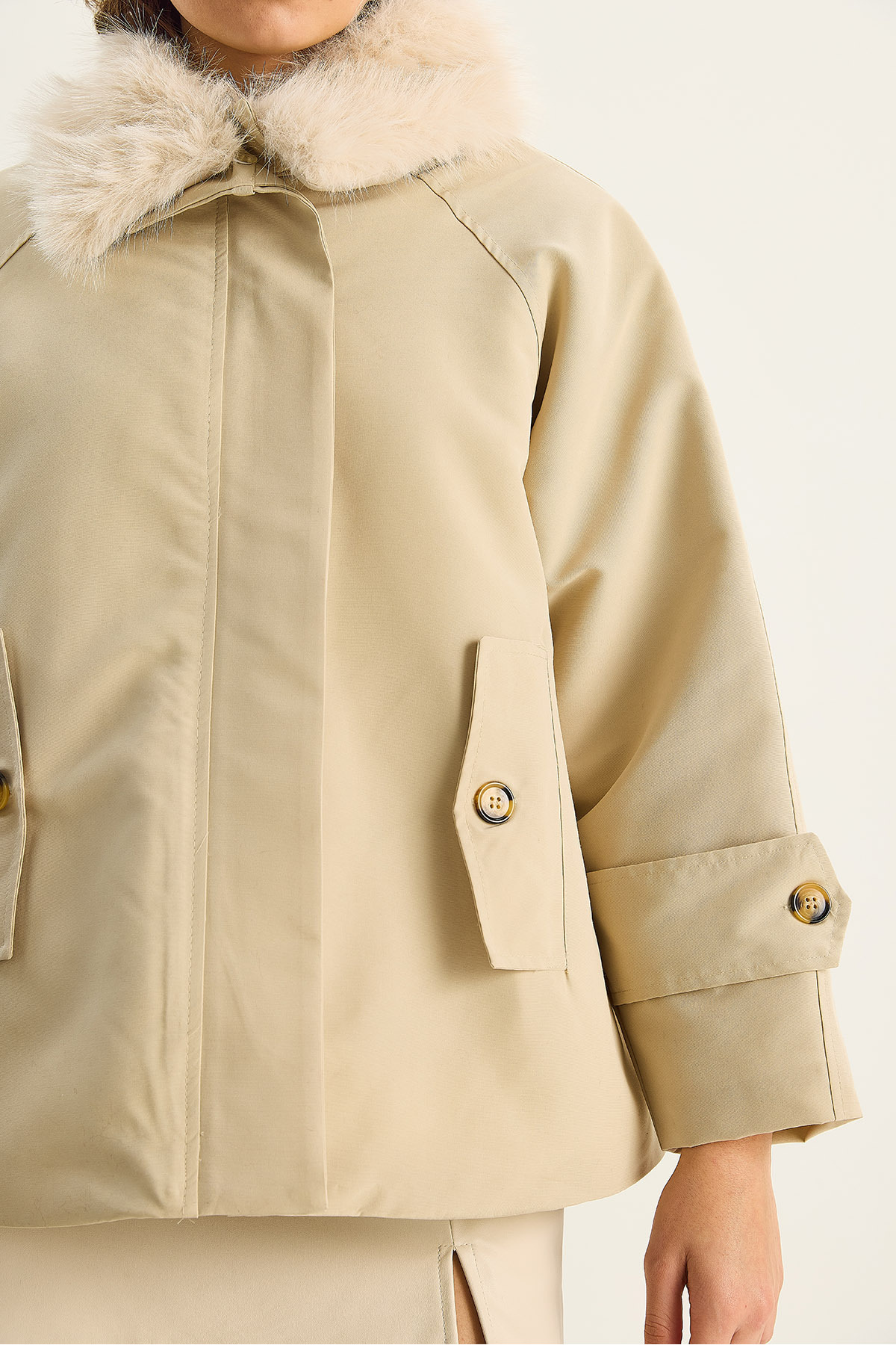 Bianco Lucci  Kadın Çıkarılabilir Kürk Yaka Su İtici Özellikli Şişme Kaban 60568 60283745 - Görsel 6