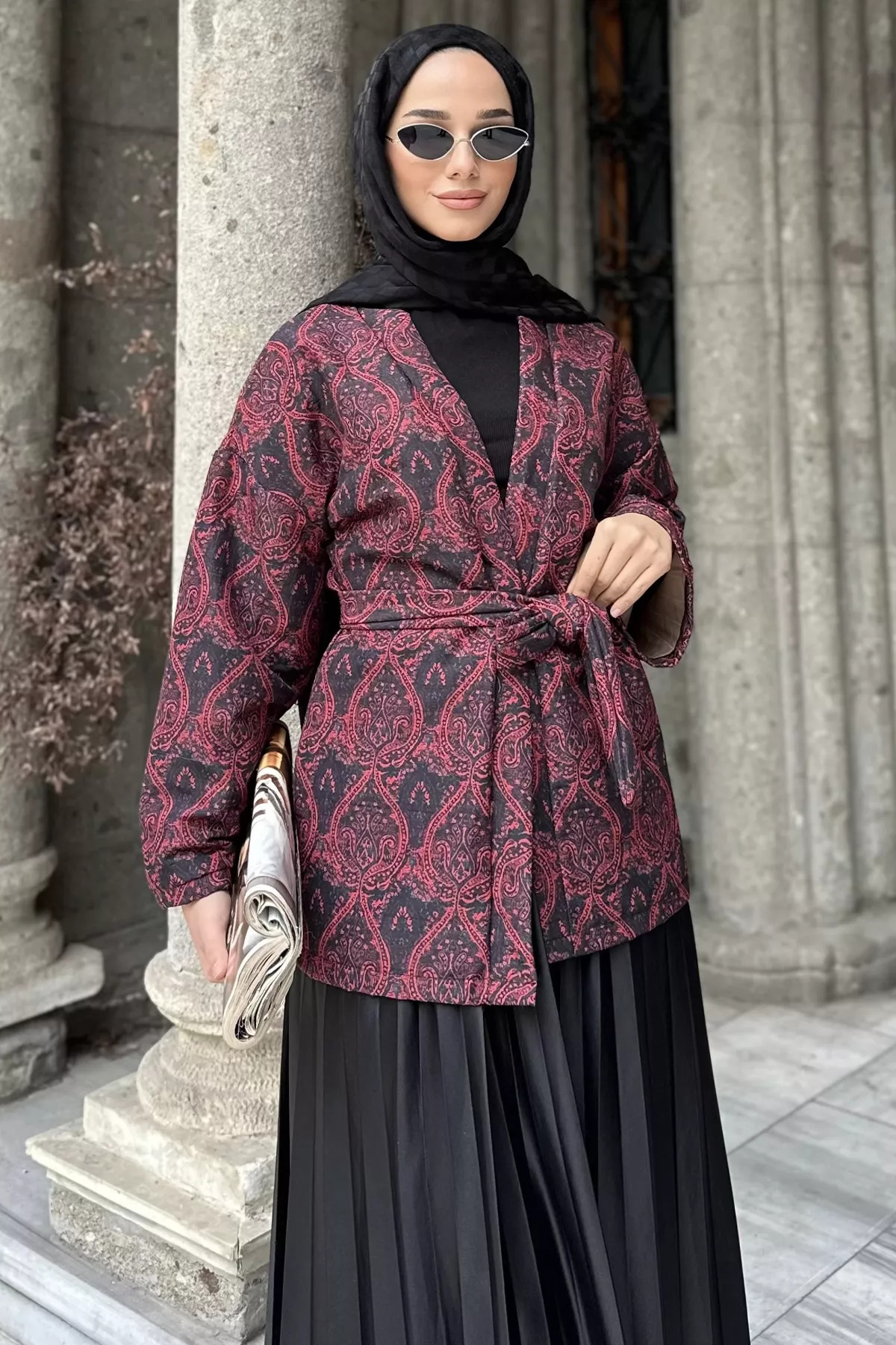 ZehraGül Bordo Kuşaklı Etnik Desen Kapitoneli Tesettür Ceket