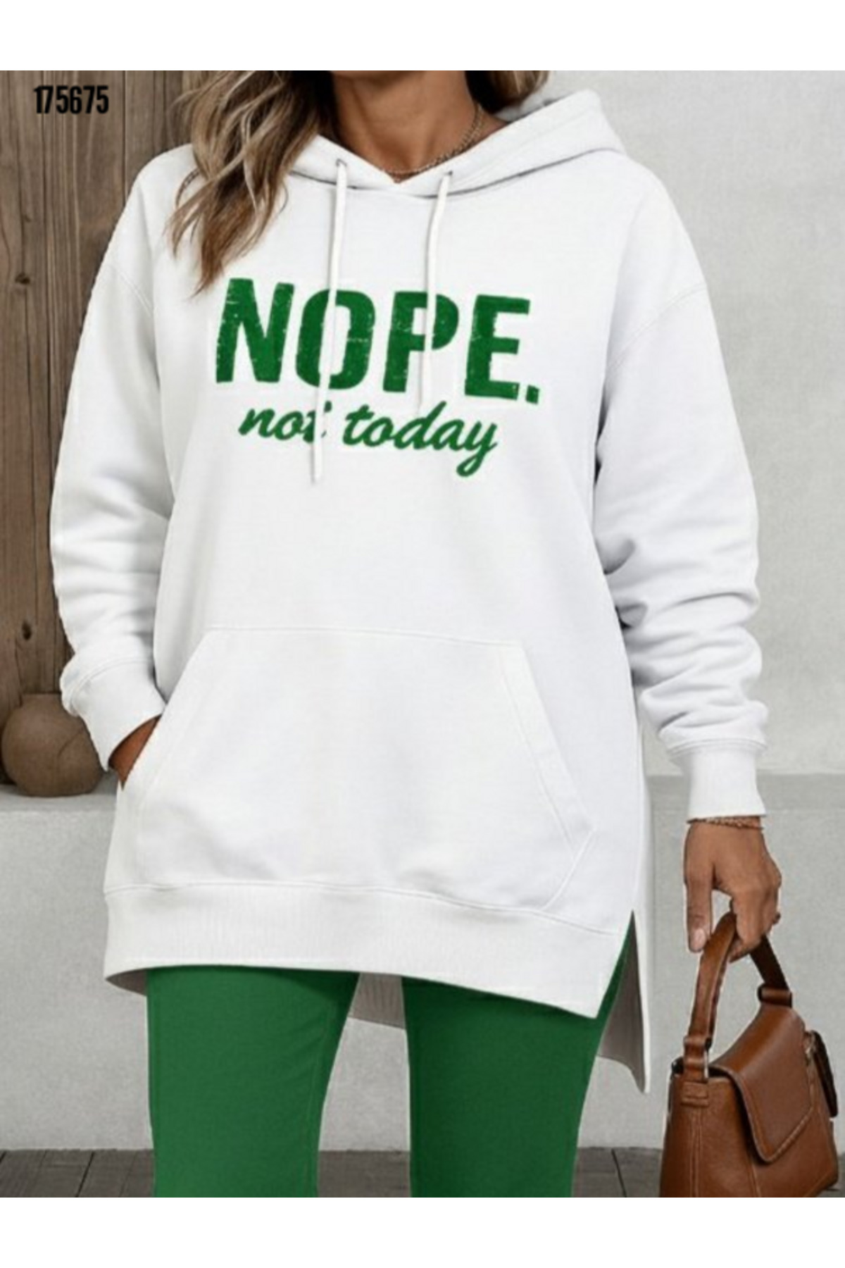 Kadın Kapüşonlu Sweatshirt – Viskon Kumaş, Uzun Kollu, Bağcıklı, İki İplik