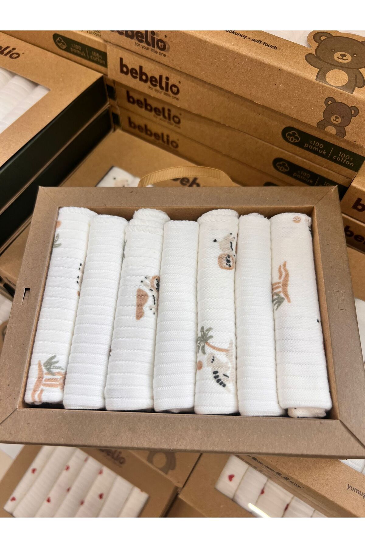 yukobaby bebeğiniz için en doğalı Bebek Naturel Safari Özel Seri 7'li %100 Pamuklu Kutulu Ağız Mendili