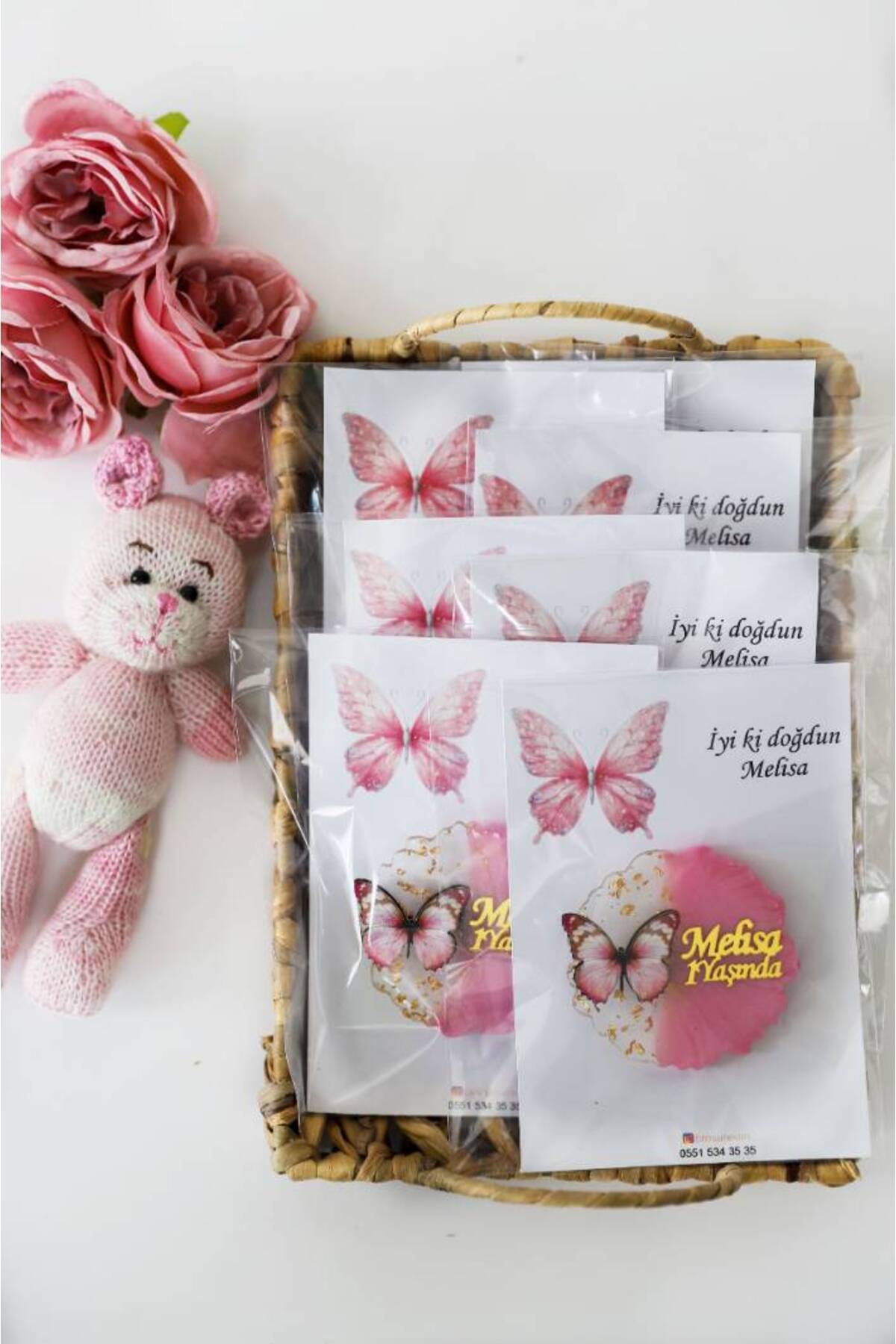 Pembe Kelebek Figürlü Kişiye Özel Kız Çocuk Doğum Günü Epoksi Magnet 50 Adet