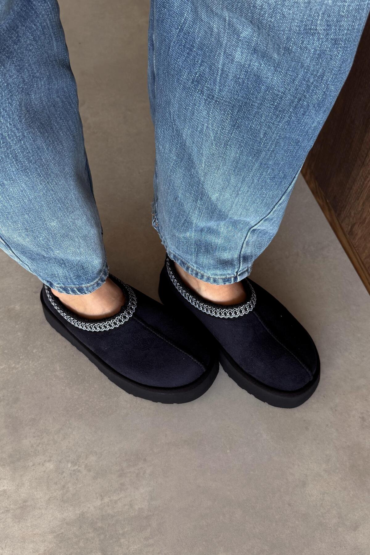 nope21shoess Fox Siyah Kürklü Bot görsel 2