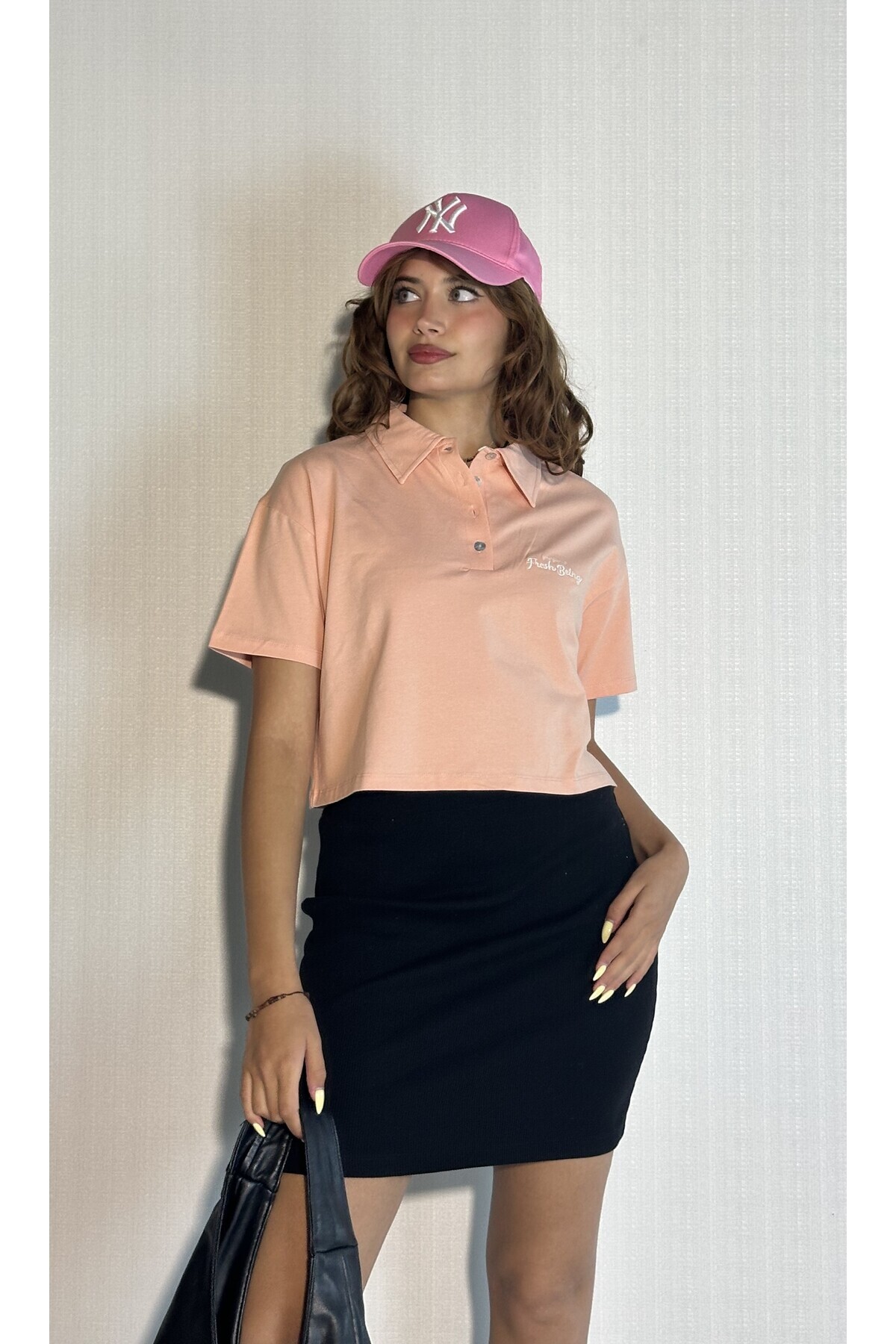 TF The Fancy For You Kadın Polo Yaka Baskı Detaylı Kısa Kollu Crop Tişört