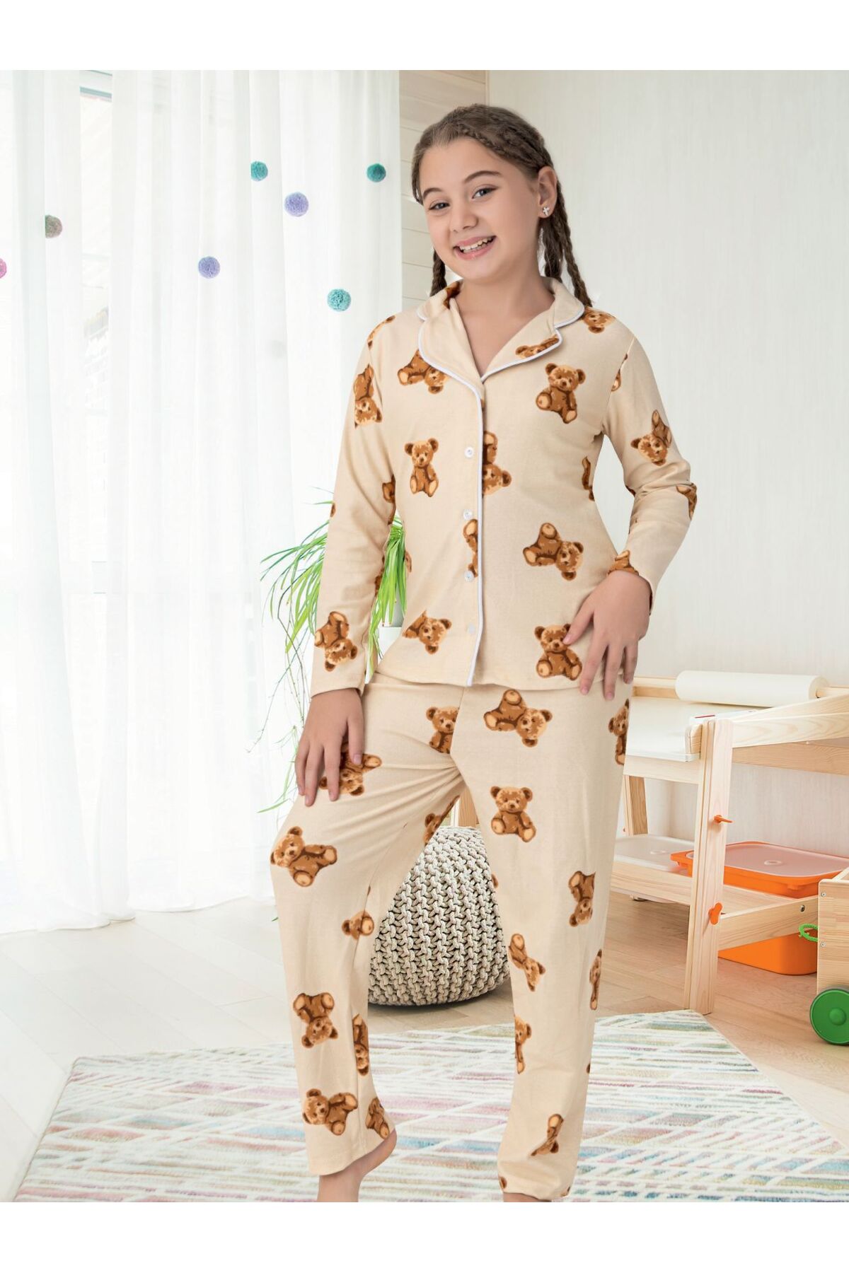 Nilsen Anne-Kız Çocuk Pamuklu Kumaş Süet Bej Ayıcık Desenli Biyeli Gömlek Yaka Pijama Takımı fotoğrafı 2 (önizleme)