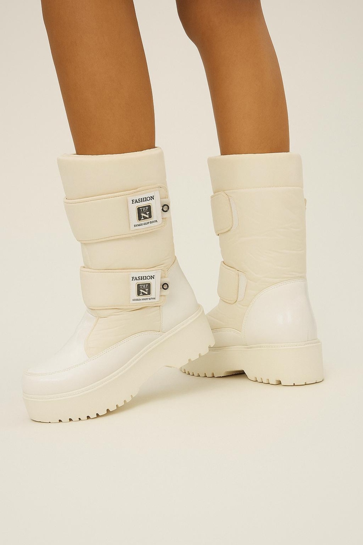 defile ayakkabi Kadın paraşütkumas beyaz bot