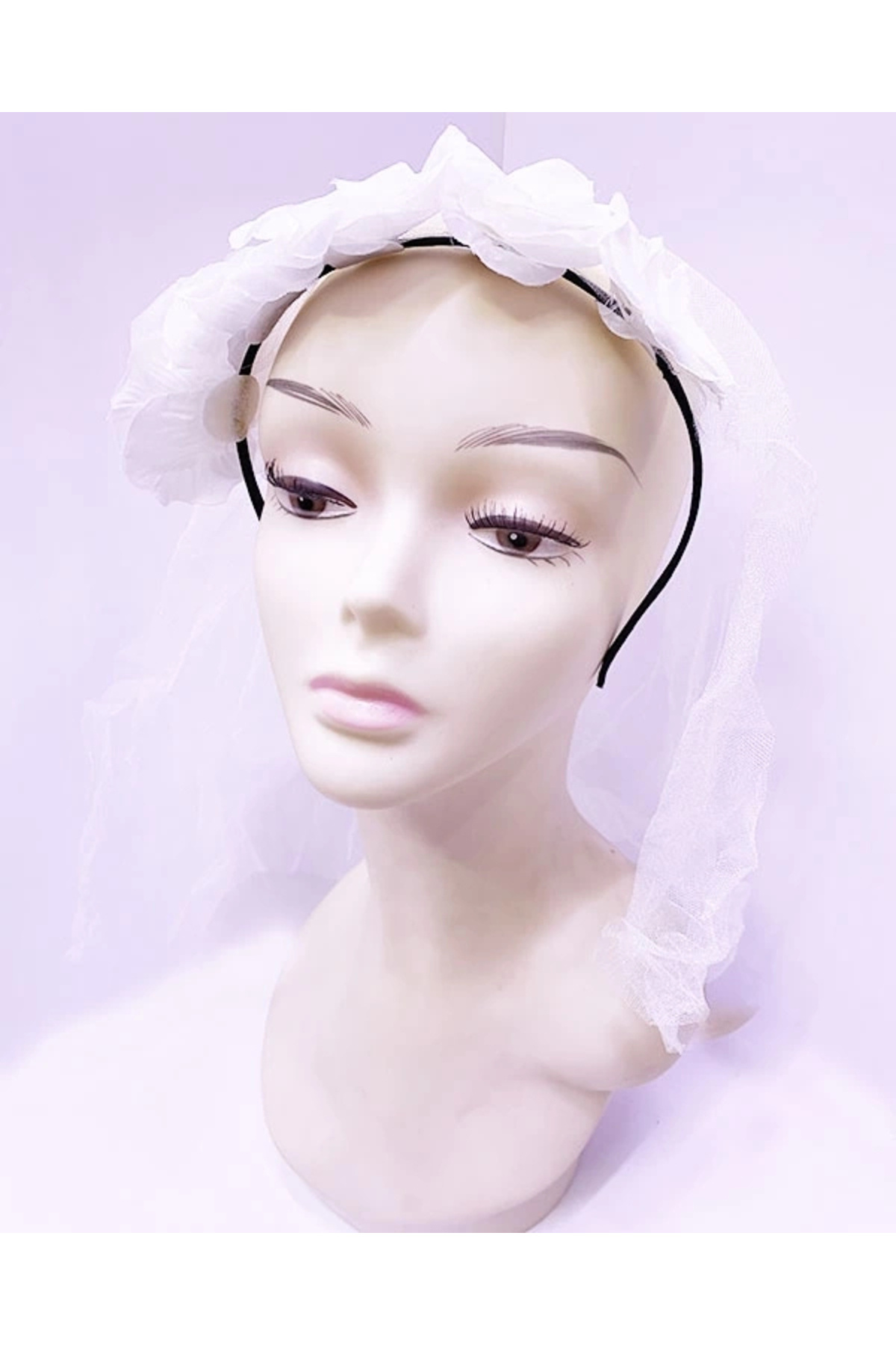 BYDNZ SHOP Uzun Duvaklı Üstü Beyaz Çiçekli Parti Tacı