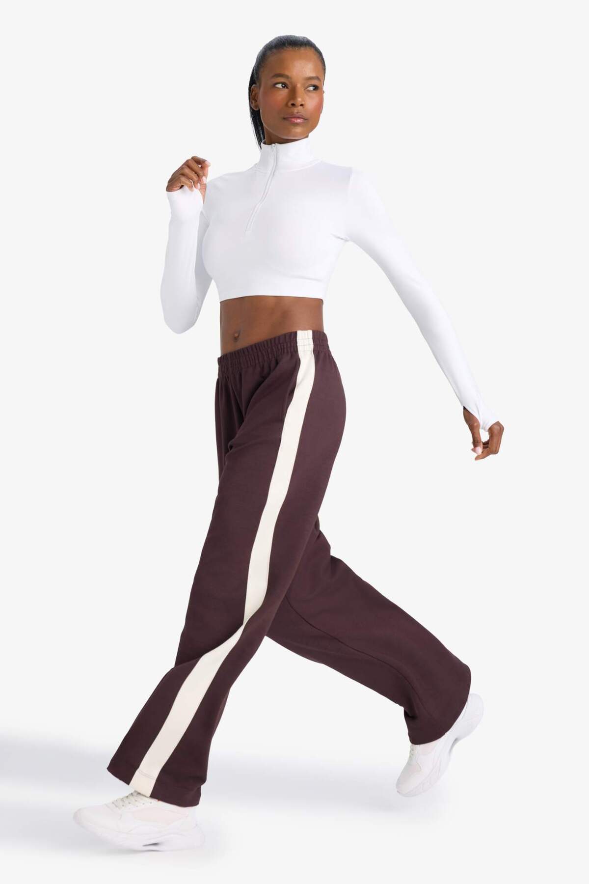 DeFacto Wide Leg Geniş Paça Standart Boy Soft Touch Modal Sporcu Pantolon E8956AX25AU