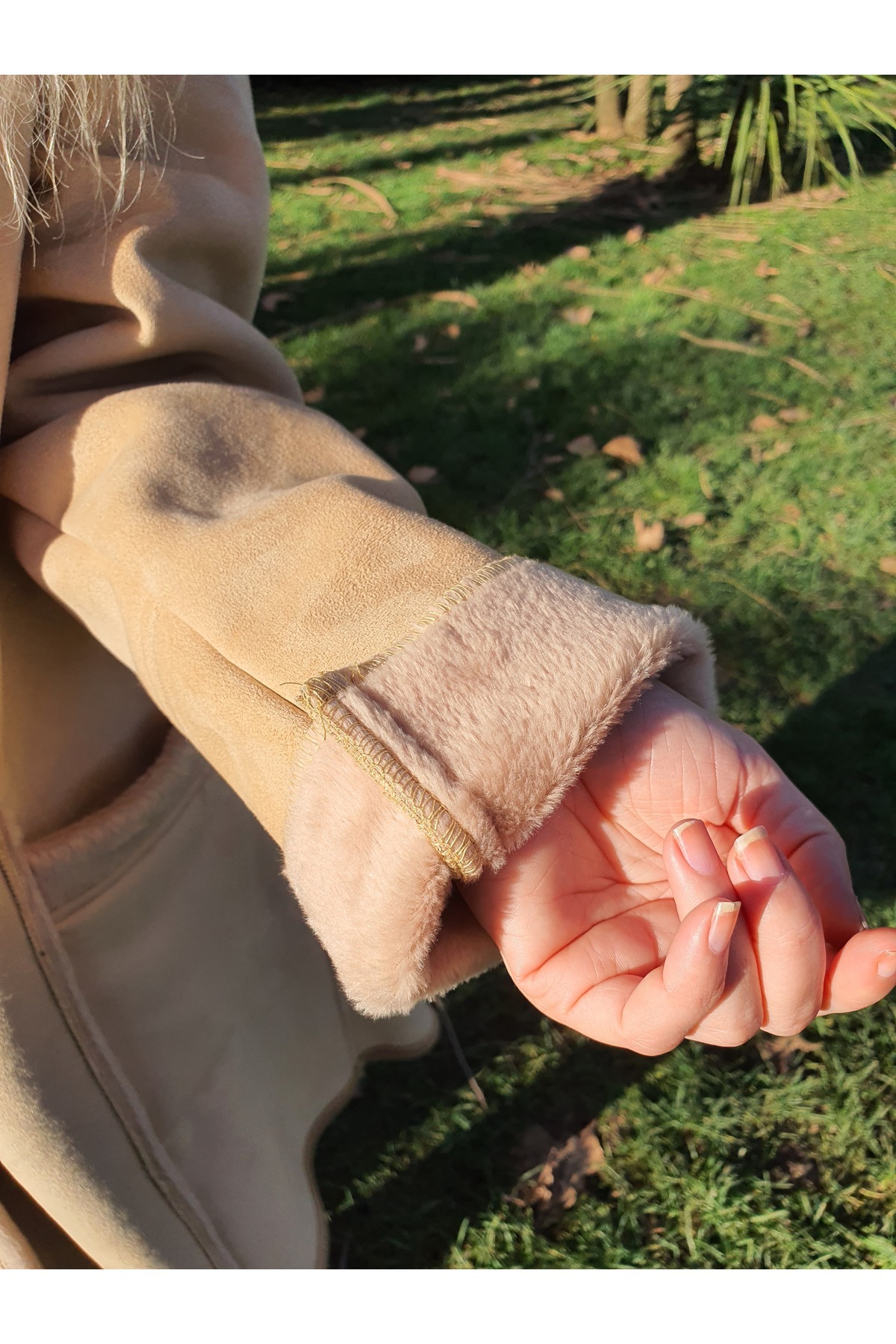 for example  Osmanlı Hanedan Modası Çok Yüksek Kalitede Krem Renk Kürklü Nubuk Deri Kadın Palto - Görsel 4